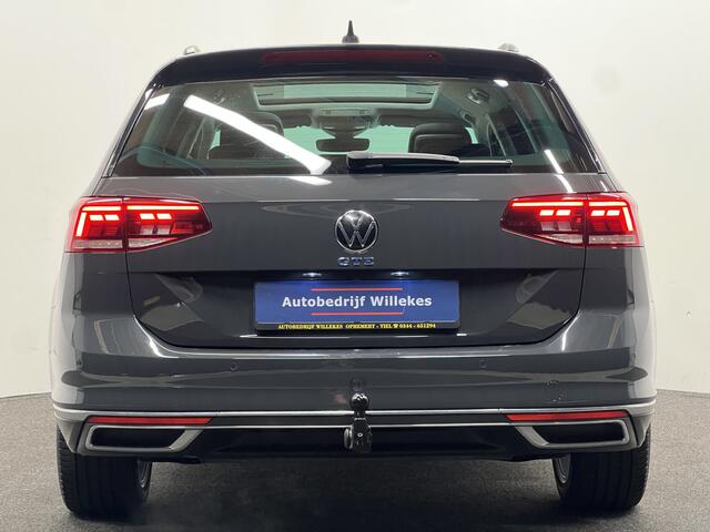 Volkswagen PASSAT Variant 1.4 TSI PHEV GTE Business | PANO | TREKHAAK | NAVI | ACC |