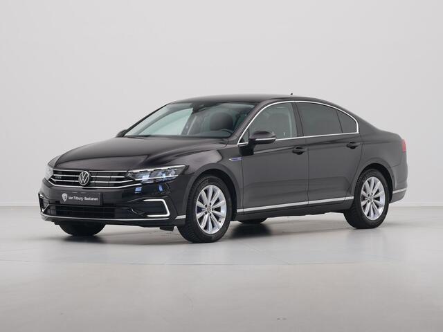 Volkswagen PASSAT 1.4 TSI PHEV GTE Business Navigatie Leder Camera Sportstoelen