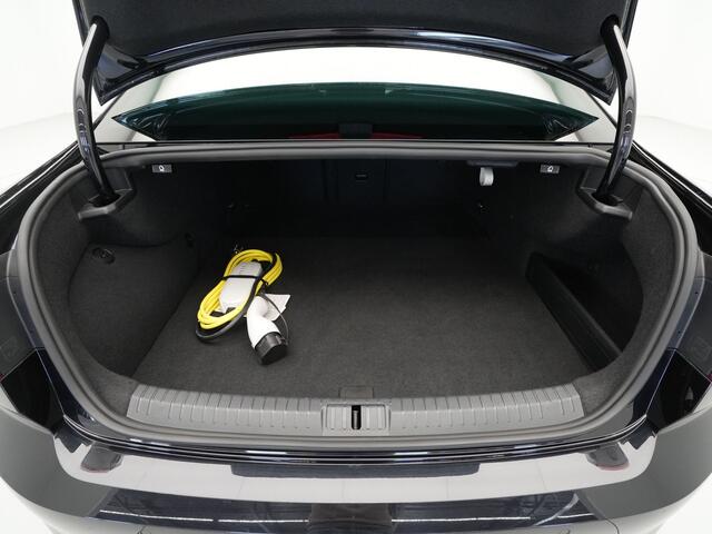 Volkswagen PASSAT 1.4 TSI PHEV GTE Business Navigatie Leder Camera Sportstoelen