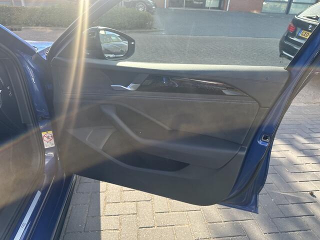 Volkswagen PASSAT 1.5 eTSI R-Line Bns