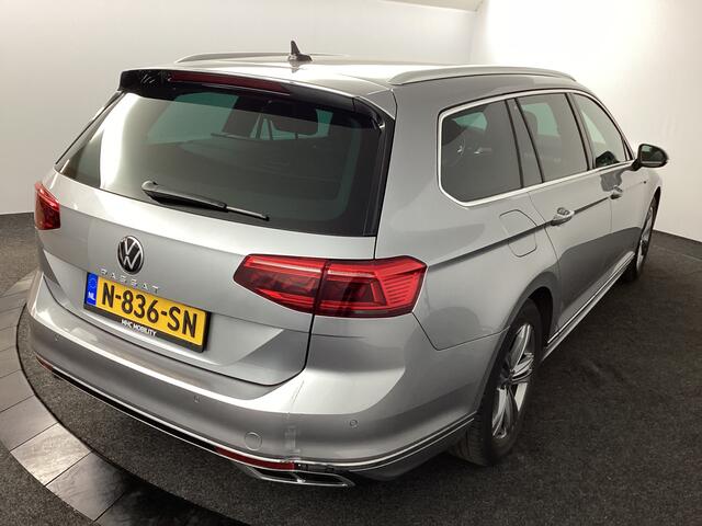 Volkswagen PASSAT Variant 1.5 TSI R-Line Business + | Verwacht |
