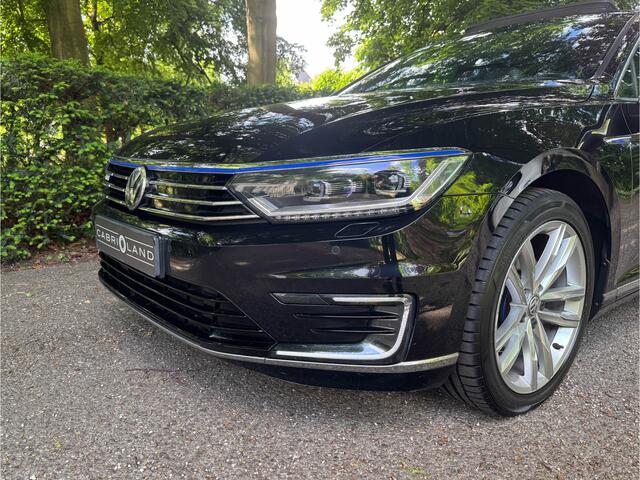 Volkswagen PASSAT Variant 1.4 GTE, Pano, Adaptive