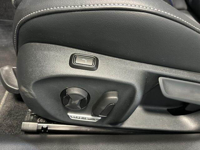 Volkswagen PASSAT Variant 1.5 272pk DSG eHybrid R-Line Edition · Panoramadak · 360 Camera · Elek. trekhaak · Massage · Harman Kardon Audio · Black Style · 18'' Inch · Garantie t/m September 2026