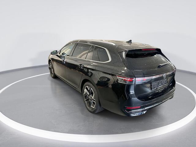 Volkswagen PASSAT Variant 1.5 204pk DSG eHybrid Elegance Business · Panoramadak · 360 Camera · Elek. Trekhaak · Stoelmassage · Stoelventilatie · 18'' Inch · Garantie t/m 05-08-2029 of 100.000km