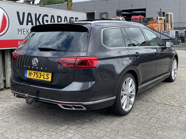 Volkswagen PASSAT Variant 1.5 TSI Elegance Business R 19"/Panoramadak/Leder/Trekhaak/Dynaudio/Keyless/Stoelverwarming/Elektrische klep/Dodehoek