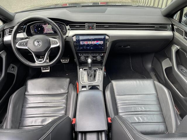Volkswagen PASSAT Variant 1.5 TSI Elegance Business R 19"/Panoramadak/Leder/Trekhaak/Dynaudio/Keyless/Stoelverwarming/Elektrische klep/Dodehoek