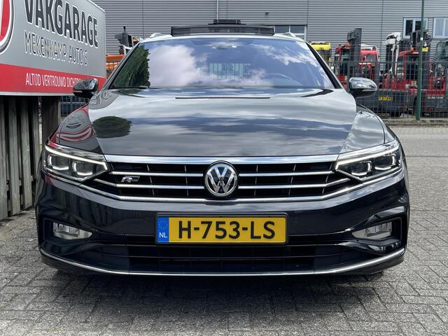 Volkswagen PASSAT Variant 1.5 TSI Elegance Business R 19"/Panoramadak/Leder/Trekhaak/Dynaudio/Keyless/Stoelverwarming/Elektrische klep/Dodehoek