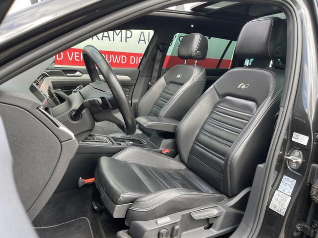 Volkswagen PASSAT Variant 1.5 TSI Elegance Business R 19"/Panoramadak/Leder/Trekhaak/Dynaudio/Keyless/Stoelverwarming/Elektrische klep/Dodehoek