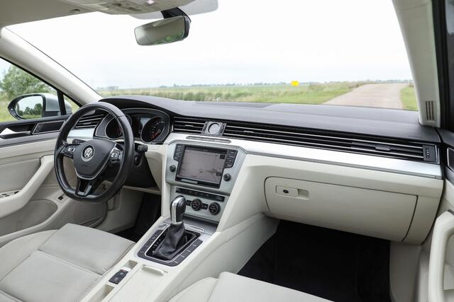Volkswagen PASSAT Variant 1.4 TSI 150 PK Aut7 ? Pano ? LED ? Camera
