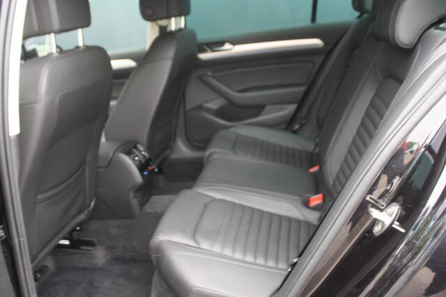 Volkswagen PASSAT 1.4 TSI GTE Highline NAVIGATIE- CAMERA - LEDEREN SPORTSTOELEN