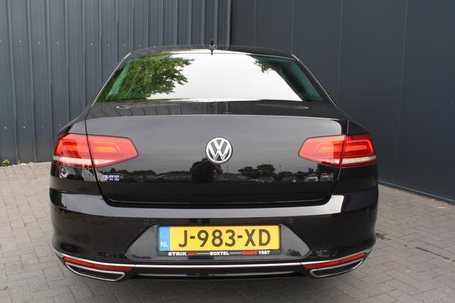 Volkswagen PASSAT 1.4 TSI GTE Highline NAVIGATIE- CAMERA - LEDEREN SPORTSTOELEN