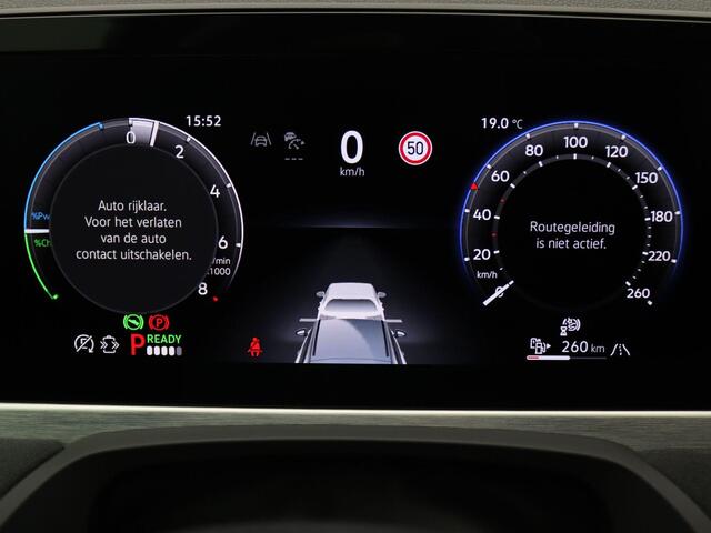 Volkswagen PASSAT Variant 1.5 eHybrid R-Line Business 272PK DSG black style, matrix led, trekhaak, 360gr. camera, head-up, panoramadak, Harman Kardon audio, stuur-stoelverwarming, stoelmassage, virtual pedal, 19" lichtmetaal