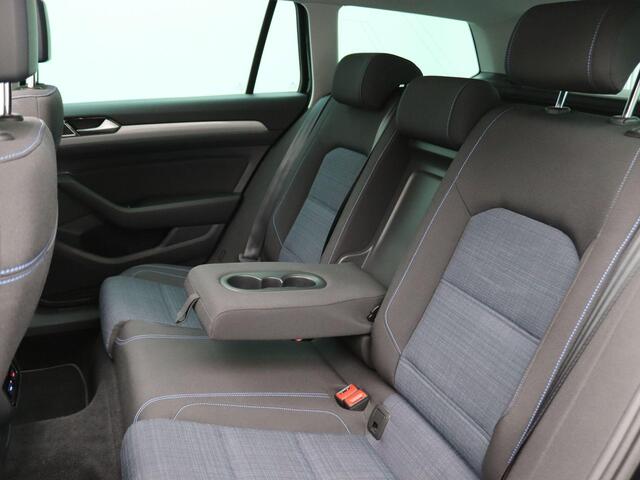 Volkswagen PASSAT Variant 1.4 TSI PHEV GTE Business 218PK DSG matrix led, trekhaak, achteruitrijcamera, adaptive cruise, lane assist, keyless, stoelverwarming, massage stoel, schuif-kantel panoramadak, 18" lichtmetaal