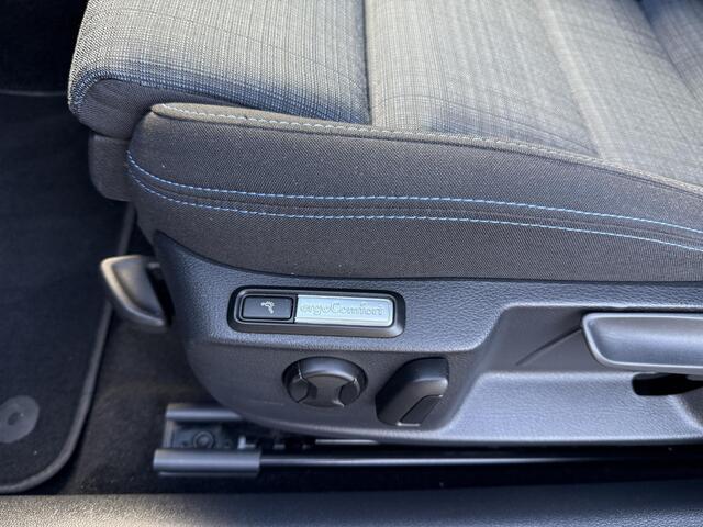 Volkswagen PASSAT Variant 1.4 TSI PHEV GTE Business Wegklapbare trekhaak.