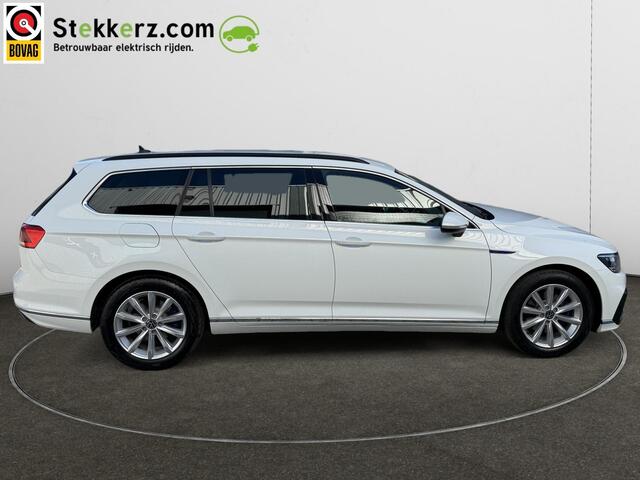 Volkswagen PASSAT Variant 1.4 TSI PHEV GTE Business Wegklapbare trekhaak.