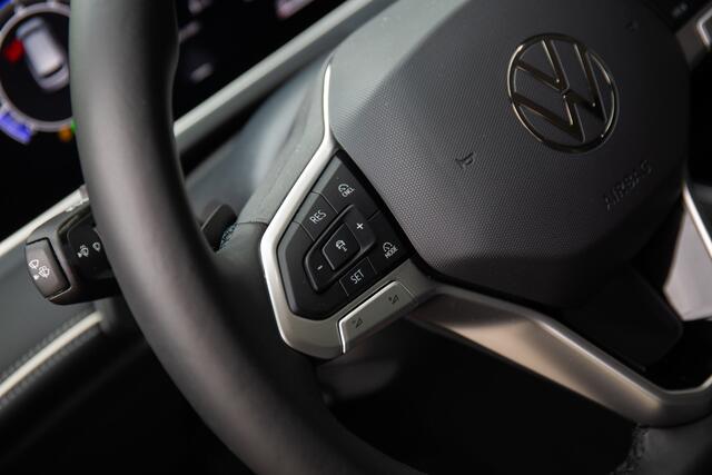 Volkswagen PASSAT Variant 1.5 eTSI Elegance Business , Massagestoelen, Adap. cruise, HUD, Carplay,