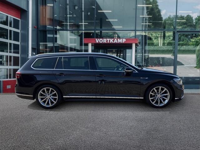 Volkswagen PASSAT 2.0 TDI DSG R-LINE CAMERA/NAVI/ACC/E-KLEP/CARPLAY/STOELVERW