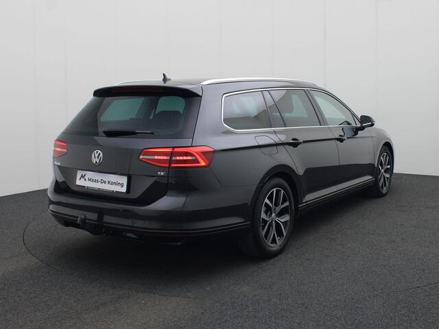 Volkswagen PASSAT Variant 1.4TSI/125PK Comfortline Business DSG · Trekhaak · Navigatie · App Connect