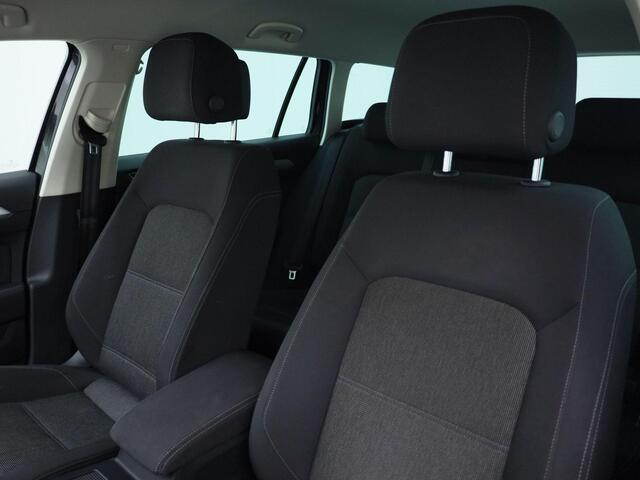 Volkswagen PASSAT Variant 1.4TSI/125PK Comfortline Business DSG · Trekhaak · Navigatie · App Connect