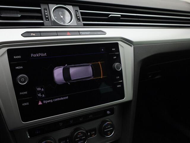 Volkswagen PASSAT Variant 1.4TSI/125PK Comfortline Business DSG · Trekhaak · Navigatie · App Connect