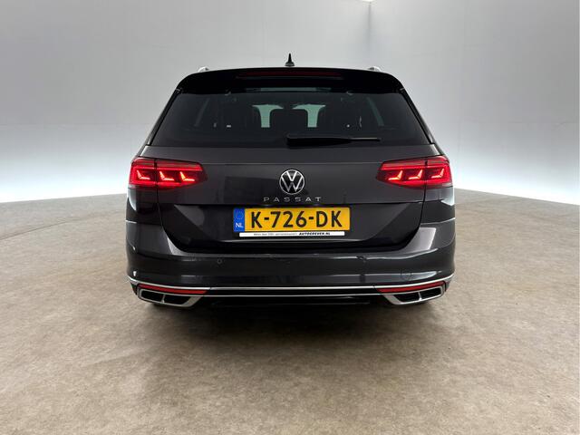 Volkswagen PASSAT 1.5 TSI 150PK R-Line DSG Pano LED Virtual Trekhaak ACC Camera Clima Carplay Leder Navi 18"LMV PDC