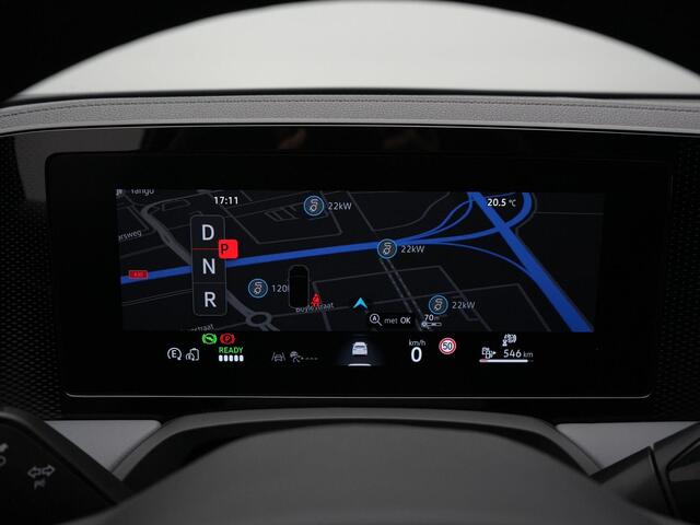 Volkswagen PASSAT Variant Business 1.5 eHybrid 204 pk DSG | Trekhaak | Leder/alcantara | Stuur-/stoelverwarming | Achteruitrijcamera