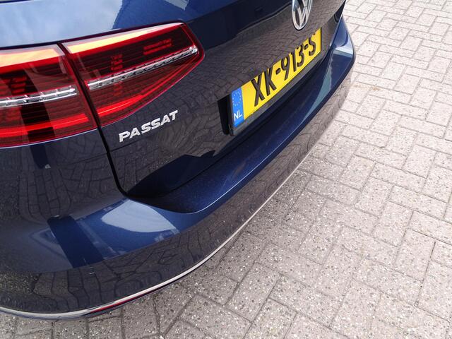 Volkswagen PASSAT Variant 1.4 TSI ACT Highline Business R Automaat|Navigatie|Leder|Airco ECC|Adaptieve CruisControlLed pakket|Keyless Go/Entry|Elektrische trekhaak|Stoelverwarming|