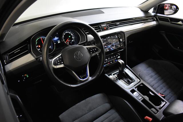 Volkswagen PASSAT Variant GTE 218PK DSG HYBRID GTE BUSINESS LEDER/NAVI/CAMERA