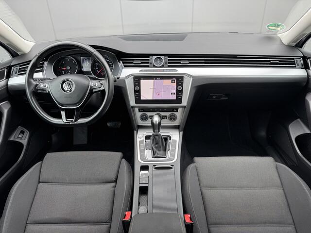 Volkswagen PASSAT Variant 1.6 TDI DSG Comfortline Business | Full LED | Adaptive Cruise | Apple CarPlay | Trekhaak
