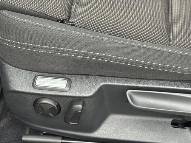 Volkswagen PASSAT Variant 1.6 TDI DSG Comfortline Business | Full LED | Adaptive Cruise | Apple CarPlay | Trekhaak