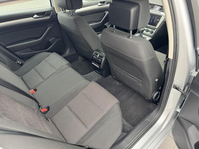 Volkswagen PASSAT Variant 1.6 TDI DSG Comfortline Business | Full LED | Adaptive Cruise | Apple CarPlay | Trekhaak