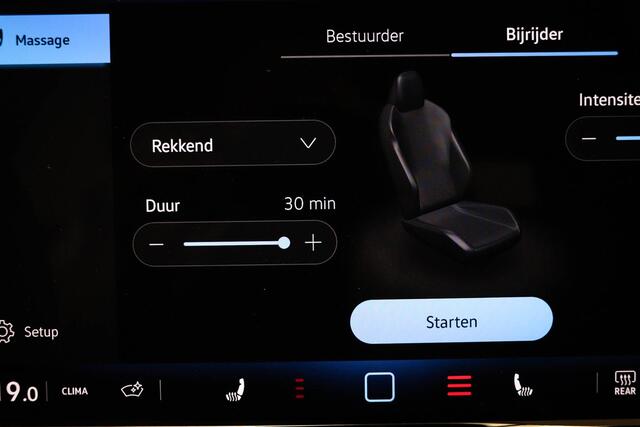 Volkswagen PASSAT Variant 1.5 eTSI Elegance Business | MASSAGE | STUURVERWARMING | PARK ASSIST