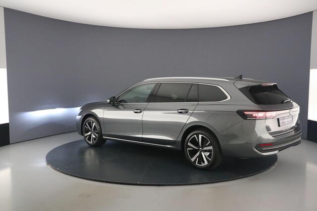 Volkswagen PASSAT Variant Business 1.5 eTSI 150pk DSG Automaat Trekhaak, Adaptive cruise control, LED matrix koplampen, 360 camera, Harman Kardon audio, Navigatie, Stuurwiel verwarmd, Achteruitrijcamera, Stoelverwarming