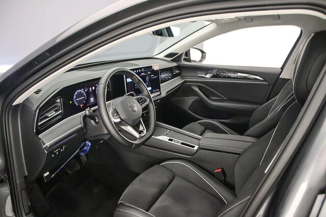Volkswagen PASSAT Variant Business 1.5 eTSI 150pk DSG Automaat Trekhaak, Adaptive cruise control, LED matrix koplampen, 360 camera, Harman Kardon audio, Navigatie, Stuurwiel verwarmd, Achteruitrijcamera, Stoelverwarming