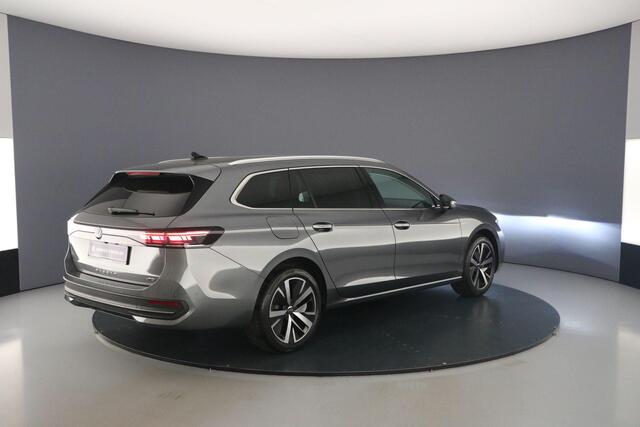 Volkswagen PASSAT Variant Business 1.5 eTSI 150pk DSG Automaat Trekhaak, Adaptive cruise control, LED matrix koplampen, 360 camera, Harman Kardon audio, Navigatie, Stuurwiel verwarmd, Achteruitrijcamera, Stoelverwarming