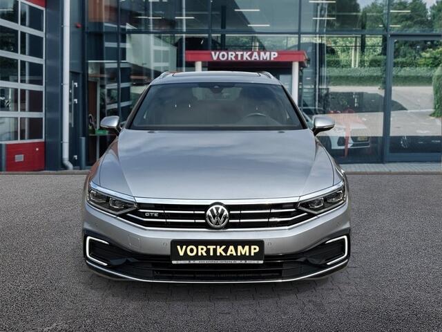 Volkswagen PASSAT 1.4 TSI DSG GTE PANO-DAK/TREKHAAK/360-CAMERA/NAVI/ACC/STOELVERW