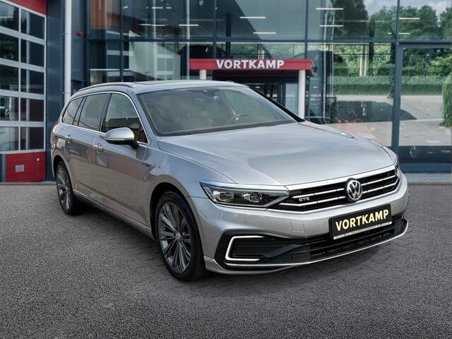 Volkswagen PASSAT 1.4 TSI DSG GTE PANO-DAK/TREKHAAK/360-CAMERA/NAVI/ACC/STOELVERW