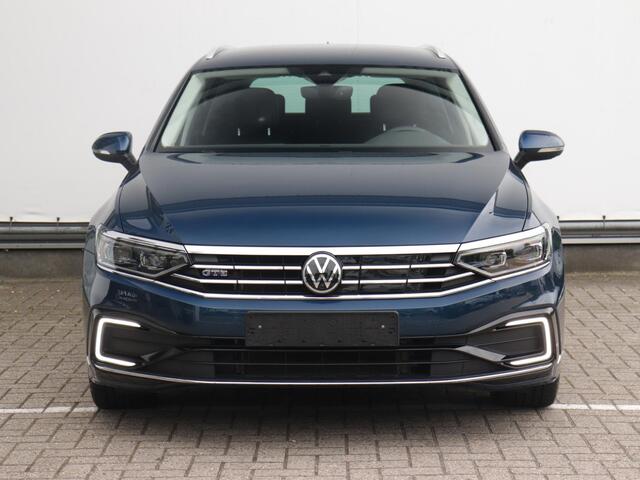 Volkswagen PASSAT Variant 1.4 TSI PHEV GTE Business | Leder | 360 Camera | Stoel- en stuurverwarming | Navigatie Pro | Adaptive Cruise |