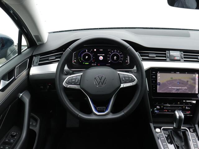 Volkswagen PASSAT Variant 1.4 TSI PHEV GTE Business | Leder | 360 Camera | Stoel- en stuurverwarming | Navigatie Pro | Adaptive Cruise |