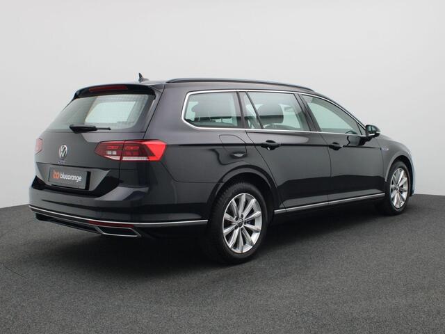 Volkswagen PASSAT Variant 1.4 TSI PHEV GTE Business 218PK DSG Achteruitrijcamera,
