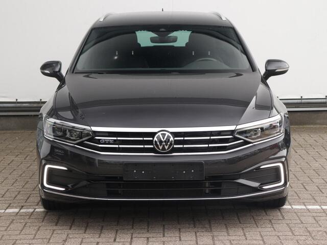 Volkswagen PASSAT Variant 1.4 TSI PHEV GTE Business | Trekhaak | Dodehoekdetectie | Camera | Adaptive Cruise | Stoelverwarming | Keyless |