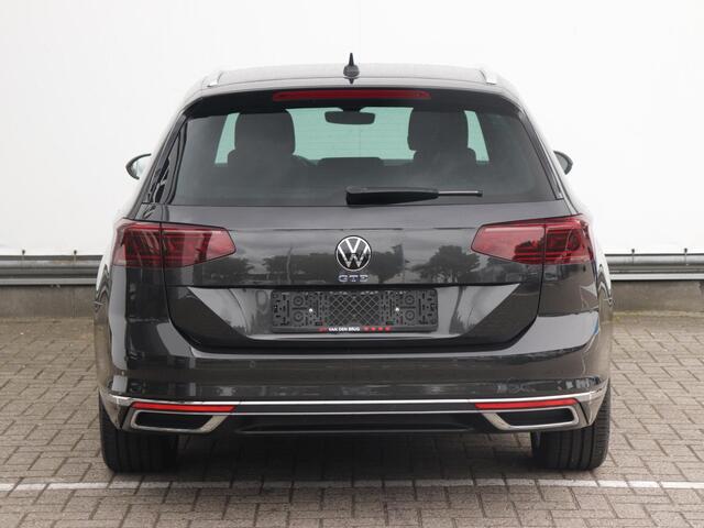 Volkswagen PASSAT Variant 1.4 TSI PHEV GTE Business | Trekhaak | Dodehoekdetectie | Camera | Adaptive Cruise | Stoelverwarming | Keyless |