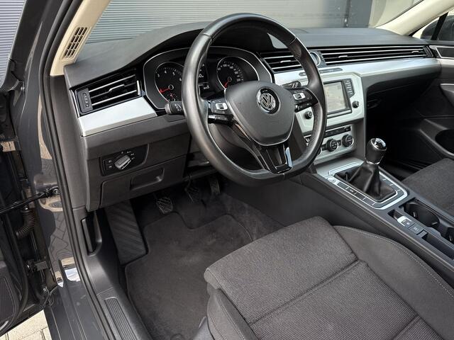 Volkswagen PASSAT Variant 1.4 TSI Business Edition ?Full LED ?Navigatie ?Keyless ?Climate ?Cruise ?Comfortstoelen ?Parkeersensoren ?Lichtmetaal