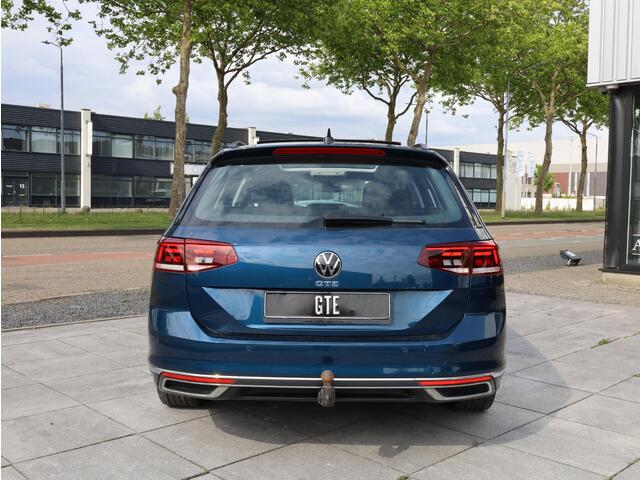 Volkswagen PASSAT GTE Panodak | 360°Camera | Head-up | Virtual | Memory | Keyless | Elektrische kofferklep | Dodehoek |