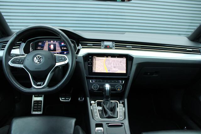 Volkswagen PASSAT Variant 1.5 TSI Elegance R-Line Full-Led 360-Camera Panoramdak Elektr.-Trekhaak