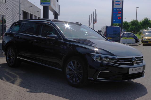 Volkswagen PASSAT Variant 1.4 TSI 218 PK GTE Business PHEV, Panoramadak, Trekhaak, Adap. Cruise Control.