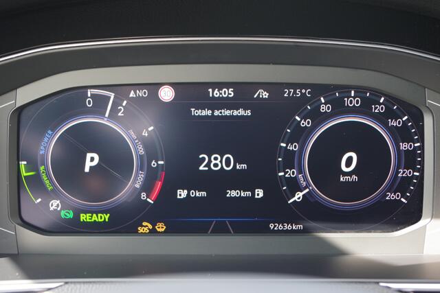 Volkswagen PASSAT Variant 1.4 TSI 218 PK GTE Business PHEV, Panoramadak, Trekhaak, Adap. Cruise Control.