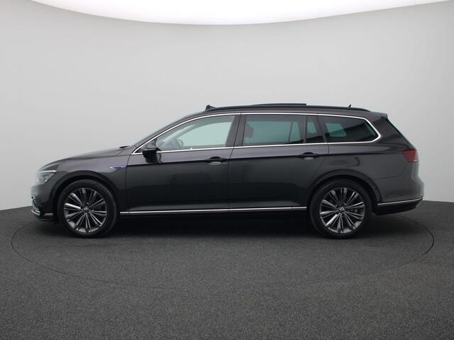Volkswagen PASSAT Variant 1.4 TSI PHEV GTE Business 218PK DSG Pano-Schuifdak, Adaptieve Cruise Controle, Side Assist, Keyless, Matrix LED-verlichting, Elektr. Achterklep, Stoel-Stuurverwarming, Trekhaak, 18" LM Velgen
