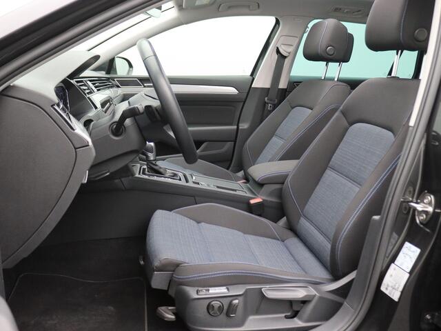 Volkswagen PASSAT Variant 1.4 TSI PHEV GTE Business 218PK DSG Pano-Schuifdak, Adaptieve Cruise Controle, Side Assist, Keyless, Matrix LED-verlichting, Elektr. Achterklep, Stoel-Stuurverwarming, Trekhaak, 18" LM Velgen