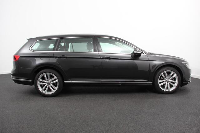 Volkswagen PASSAT Variant 1.5 TSI DSG Elegance Plus Pro | Navigatie | Climate Control | Camera | Electrisch bedienbare achterklep | Led | Adaptive Cruise Control | Head Up Display |